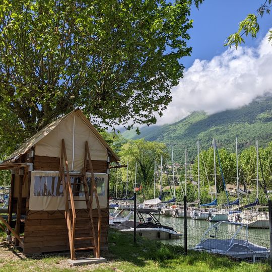 Camping de l'Île aux Cygnes