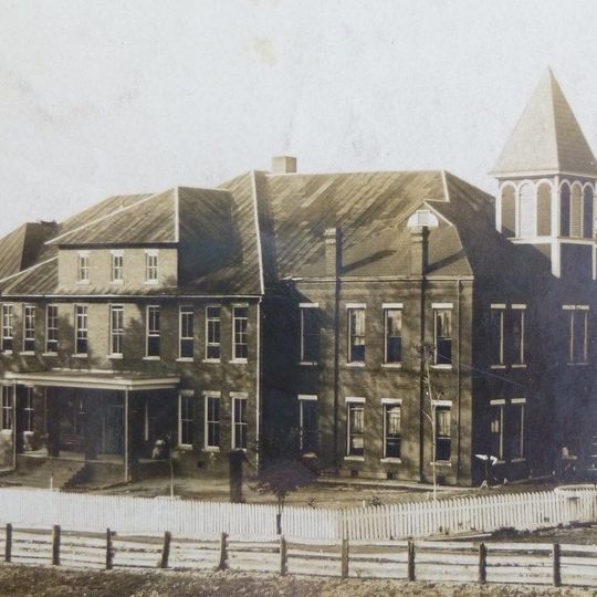 Robert E. Lee School