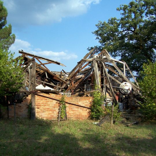 Usine de distillation de produits résineux