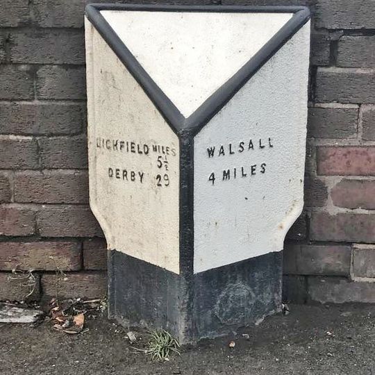 Milepost, Walsall Wood, nr A4152 jct, by No. 183 Lichfield Road, Shire Oak