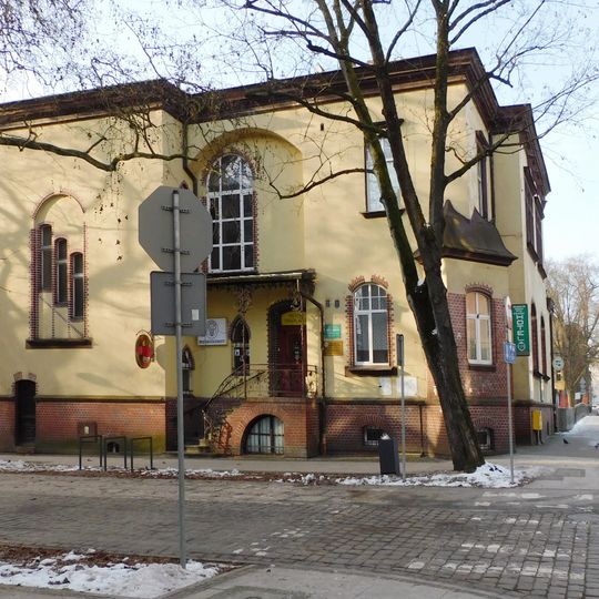 Budynek mieszkalny przy ul. Szarych Szeregów 1 w Słupsku