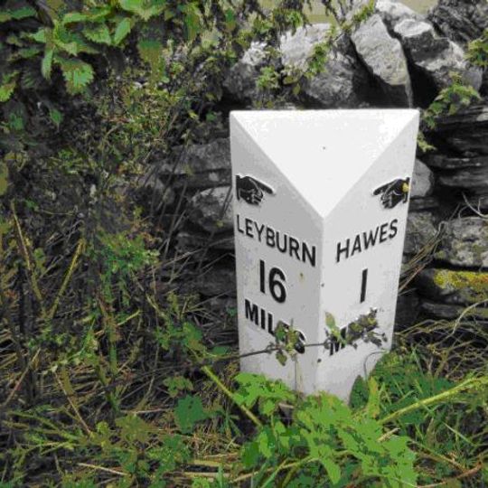 Milestone, Burtersett   at SD88688968