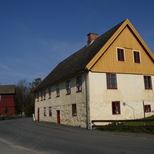 Norra Mellby skol- och fattighus