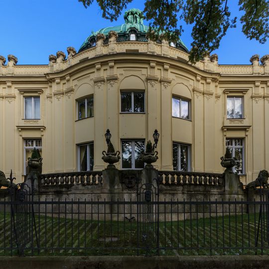 Löwenpalais