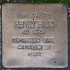 Stolperstein en memoria de Henny Fink