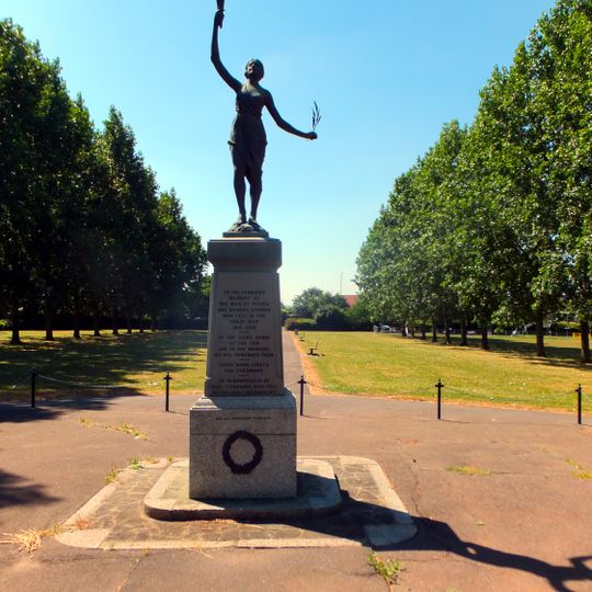 Pitsea Memorial Statue