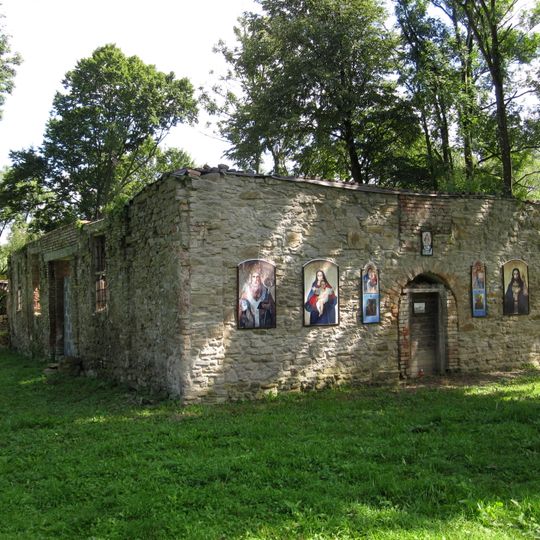 Church of the Pokrov in Płonna
