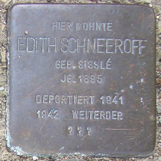 Stolperstein dedicated to Edith Schneeroff
