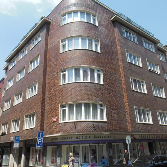 Činžovní Dům s obchody