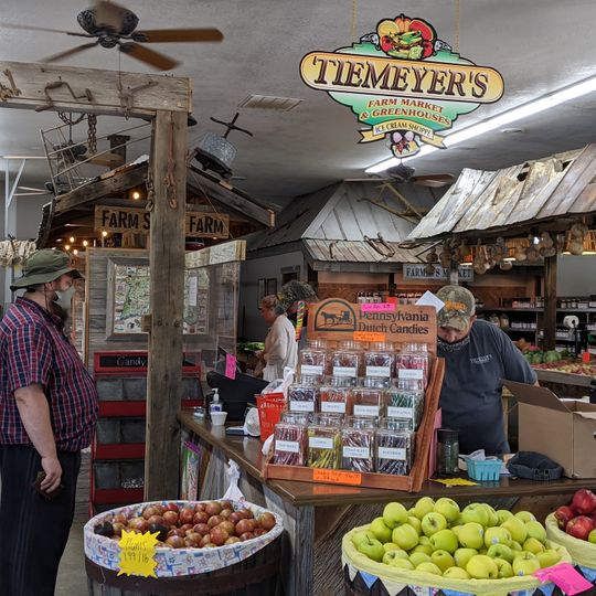 Tiemeyer's Farm Market Petting Zoo