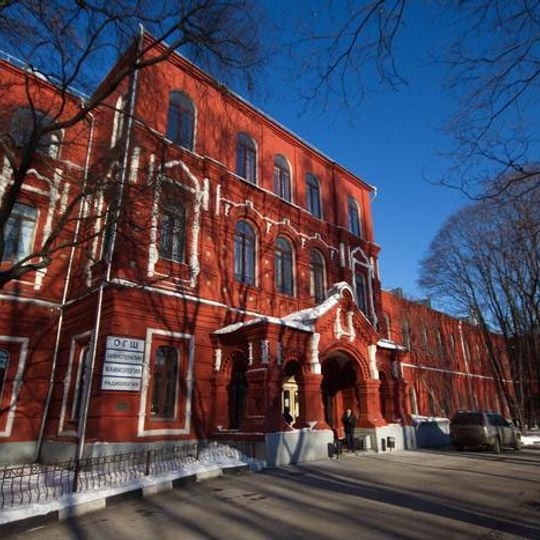 Главный корпус с домовой церковью