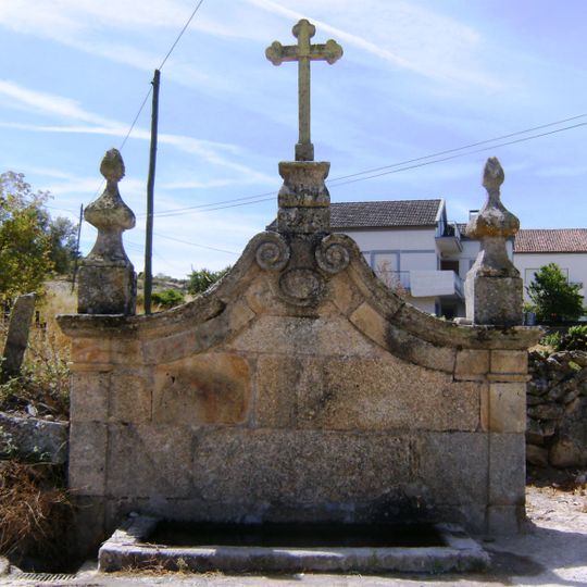 Fonte de Espaldar em Castelo Bom