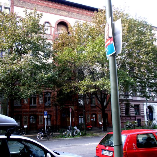 Wohnhaus Rathenower Straße 52