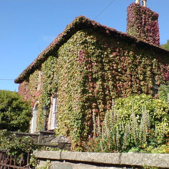 No.10 Main Street Solfach Isaf/Lower Solva