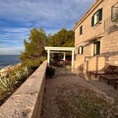 Crna Punta Lighthouse