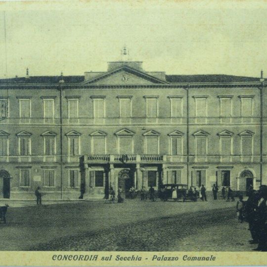 Palazzo comunale di Concordia sulla Secchia