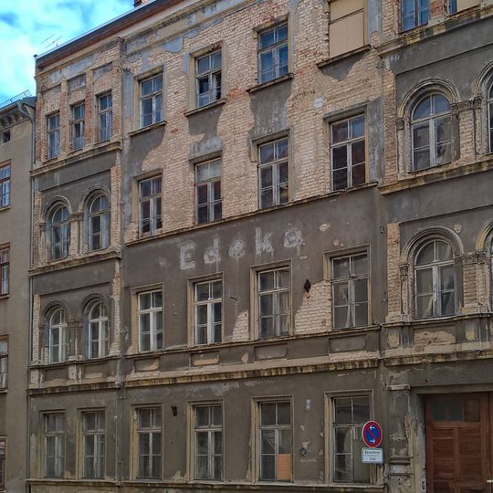 Mietshaus in geschlossener Bebauung Leipziger Straße 40