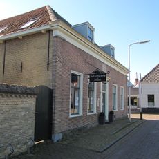 Sint Anthonieplein 1, Geervliet