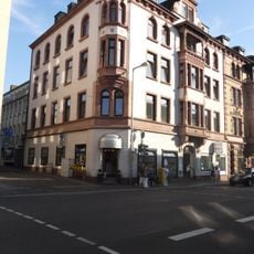 Wohn- und Geschäftshaus