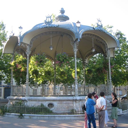 Kiosque à musique place Wilson