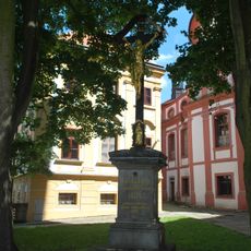 Kříž na Helfertově ulici