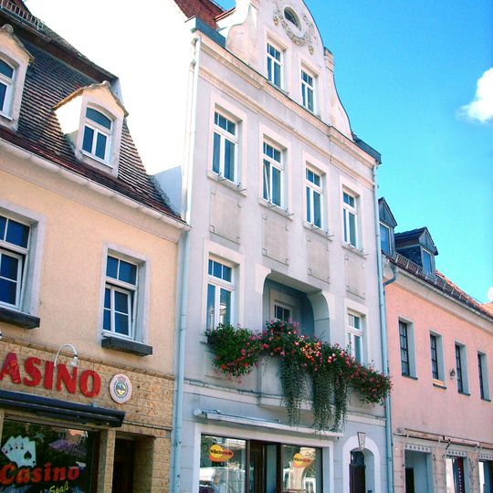 Wohnhaus in geschlossener Bebauung Am Markt 8
