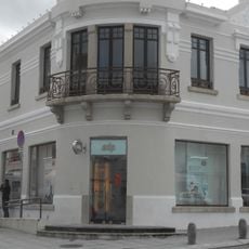 Casa na Rua Capitão Manuel Alberto Soares Pimentel, n.º 2 a 10