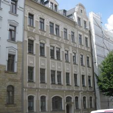 Mietshaus in geschlossener Bebauung Zietenstraße 75