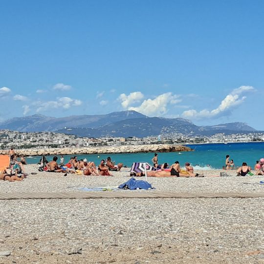 Plage publique du Loup