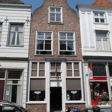 Rogstraat 16, Grave