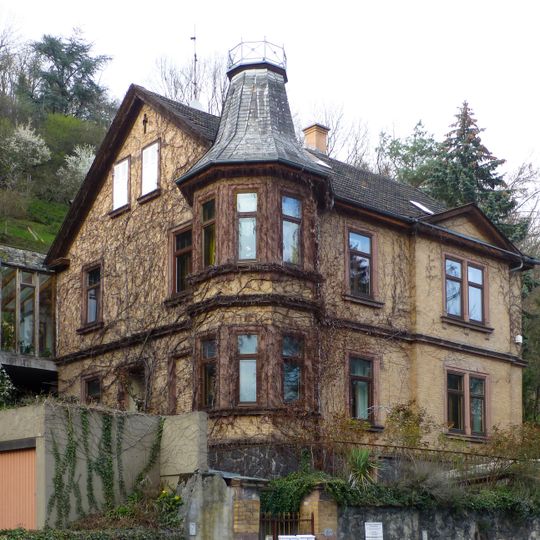 Haus Nibelungenstraße 42