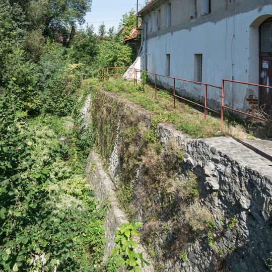 Defensive wall in Henryków