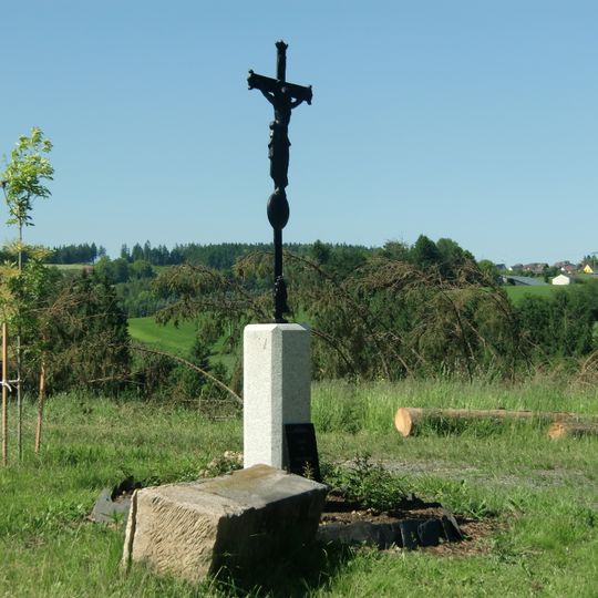 Gusseisernes Kruzifix im Helmbrechtser Ortsteil Buckenreuth