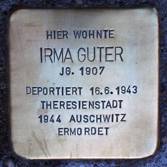 Stolperstein en memoria de Irma Guter