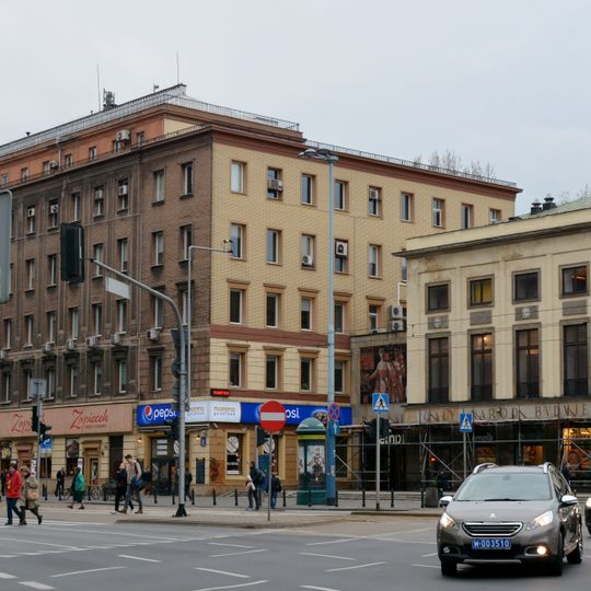 Blok przy Alejach Jerozolimskich 28