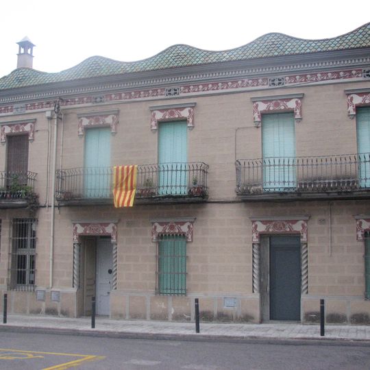 Häuser auf dem Plaça Perpinyà 21-23