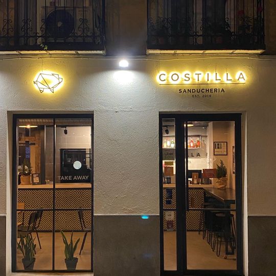 Los Costilla