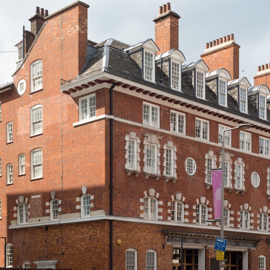 Former Waterloo Road Fire Station