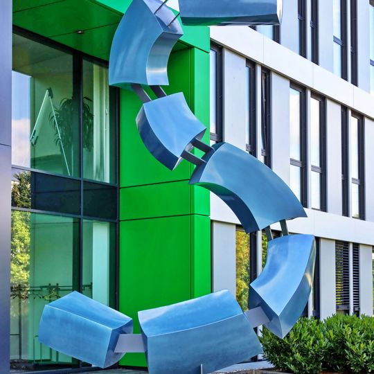 Die 5 - die Aufhebung der Schwere