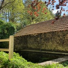 Lavoir des Mesnuls