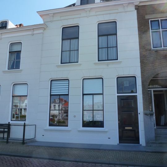 Haven Zuidzijde 8, Brouwershaven