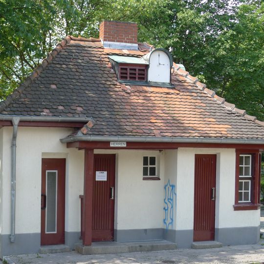 Bedürfnisanstalt Ludwig-Beck-Platz