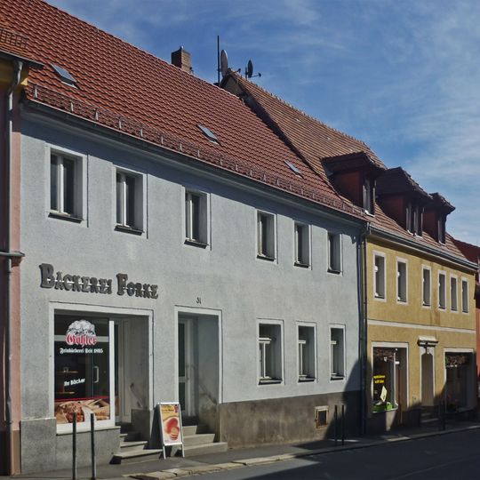 Wohnhaus in geschlossener Bebauung mit Seitenflügel Oberstraße 31