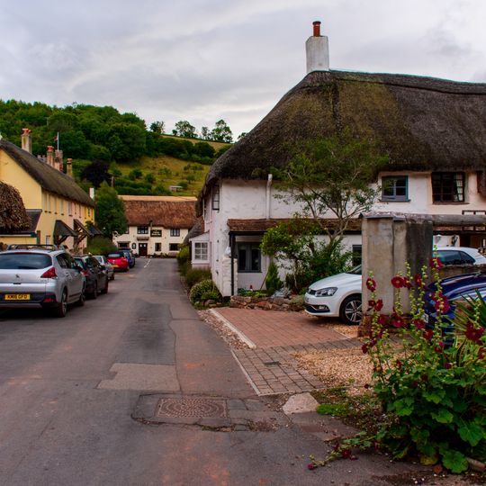Mole End, Dean Cottage And Nos 1 And 2 Myrtle Cottages