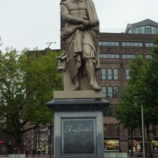 Rembrandt van Rijn monument
