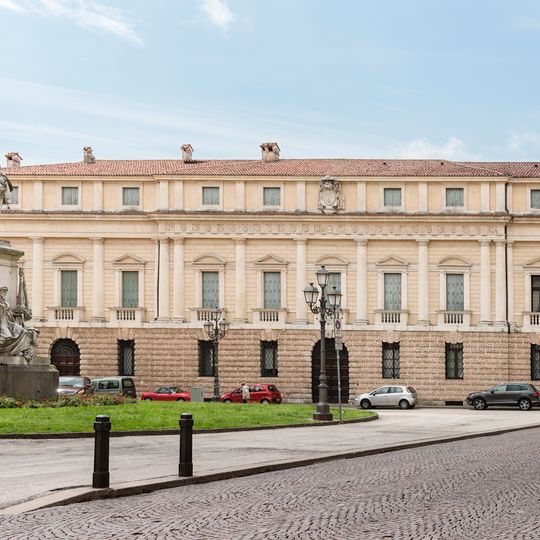 Palazzo vescovile