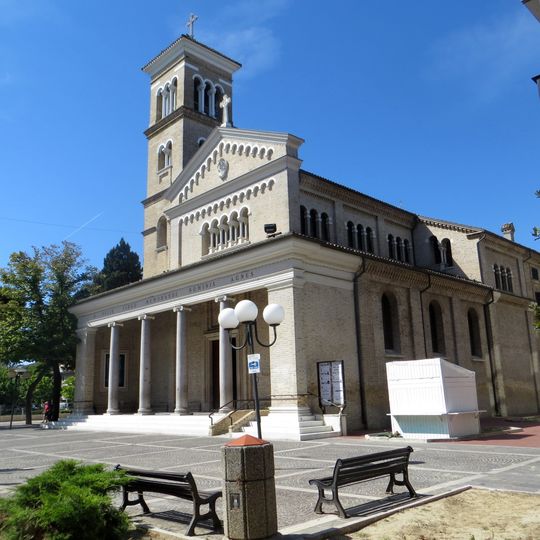 Chiesa parrocchiale dedicata a S. Silvestro