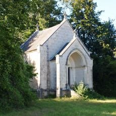 Chapelle du cimetière de Sainpuits