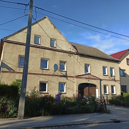 Dom z XIX w. przy ulicy Wolności nr 53 w Lubrzy