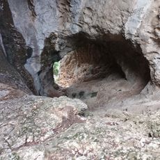 Grotte de Peirou
